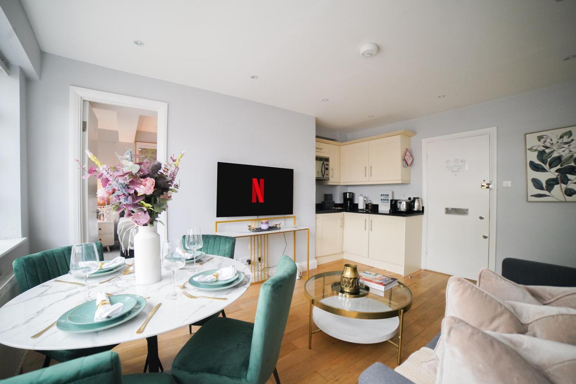 Art-Deco Apartment In Very Popular Chelsea Area Лондон Экстерьер фото